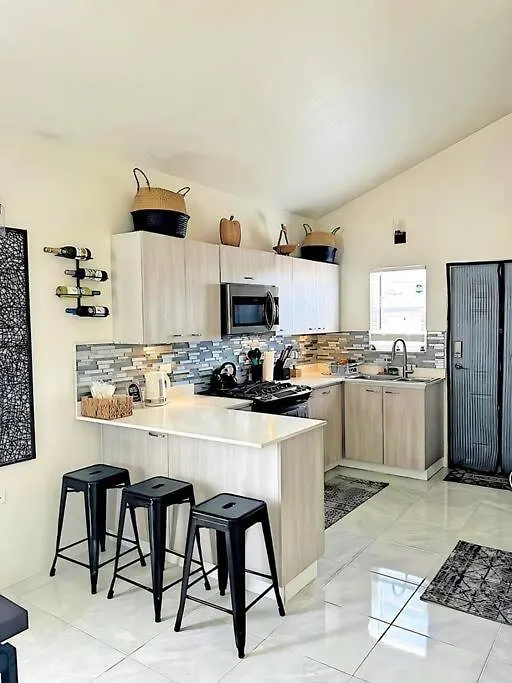 Chic Home Near Puerto Seco In Discovery Bay Holiday home